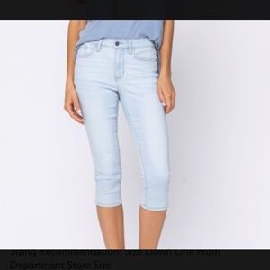 Judy Blue Capri 14
